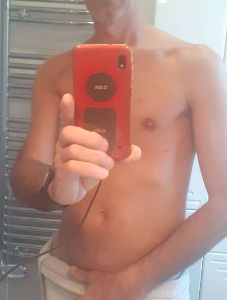 Homme recherche jeune femme