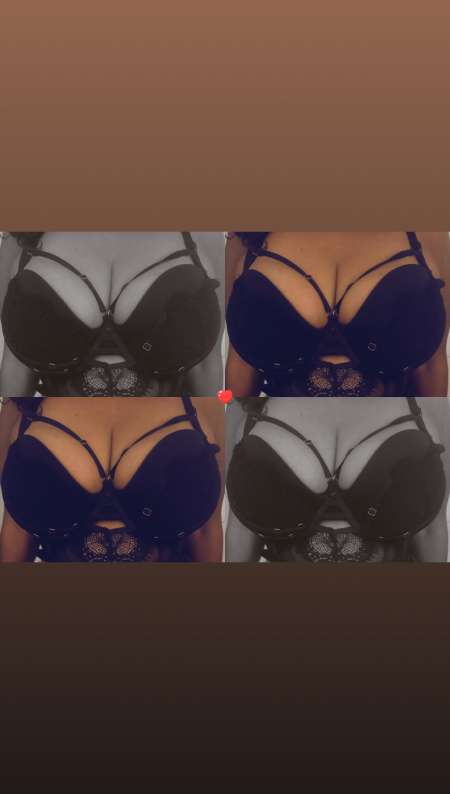 Sindy la sexy belle ,taille moyenne